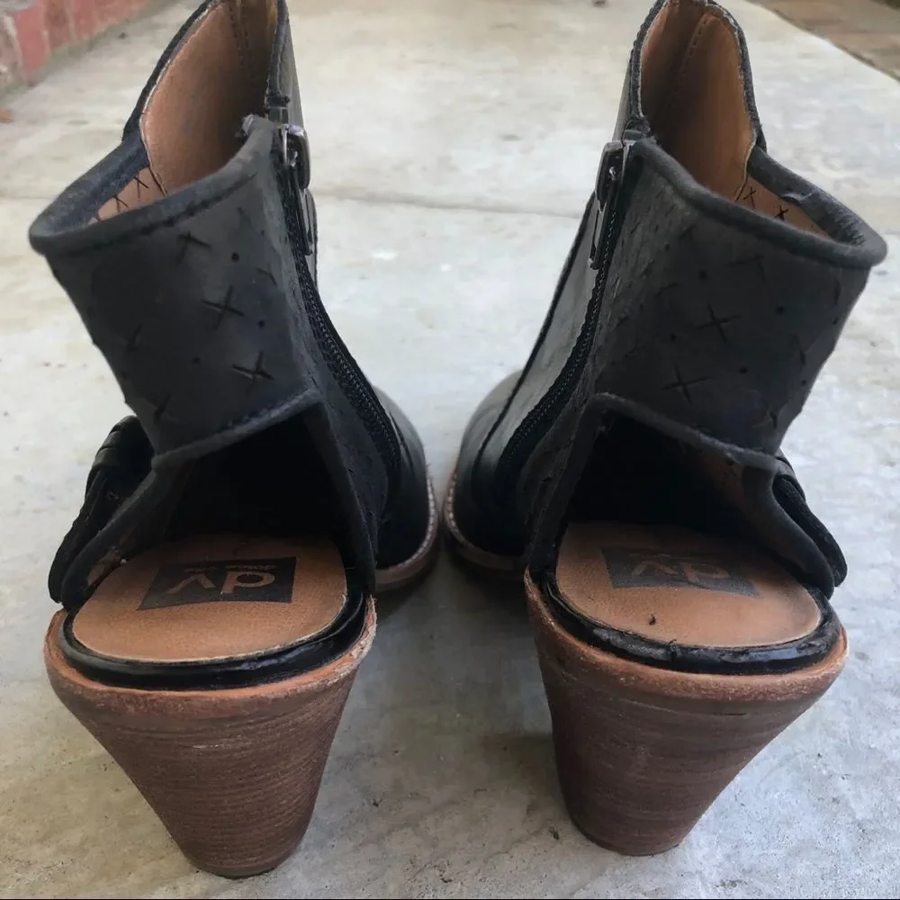 Dolce Vita black open hell back booties chunky 11